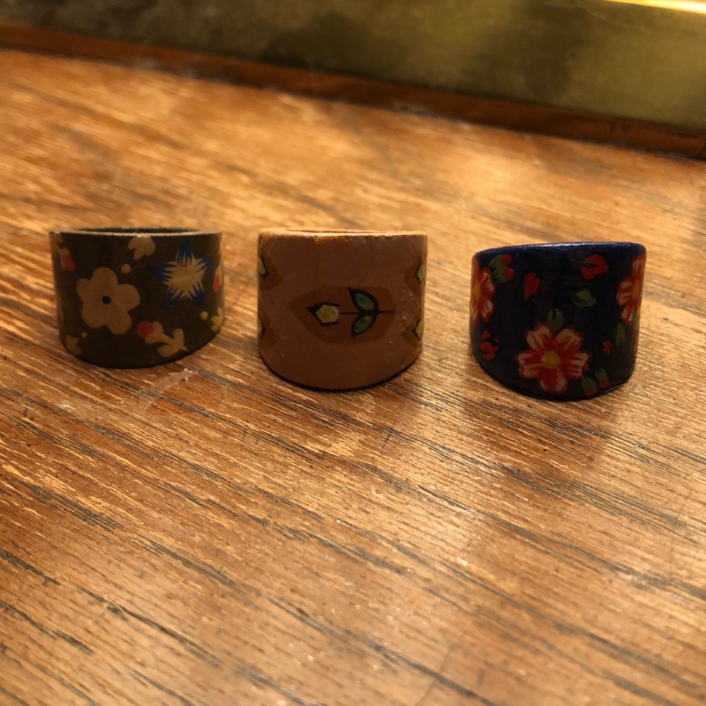 FREE w/ Purchase🌟Set of 3 Chunky Wooden Rings